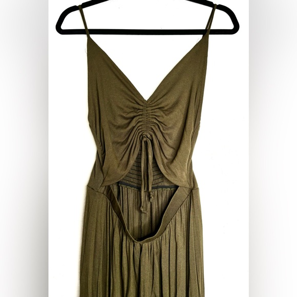 Fashion nova medium olive green jumper - Picture 3 of 7